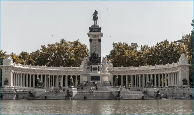 ESPAÑA DE NORTE A SUR CON MADRID